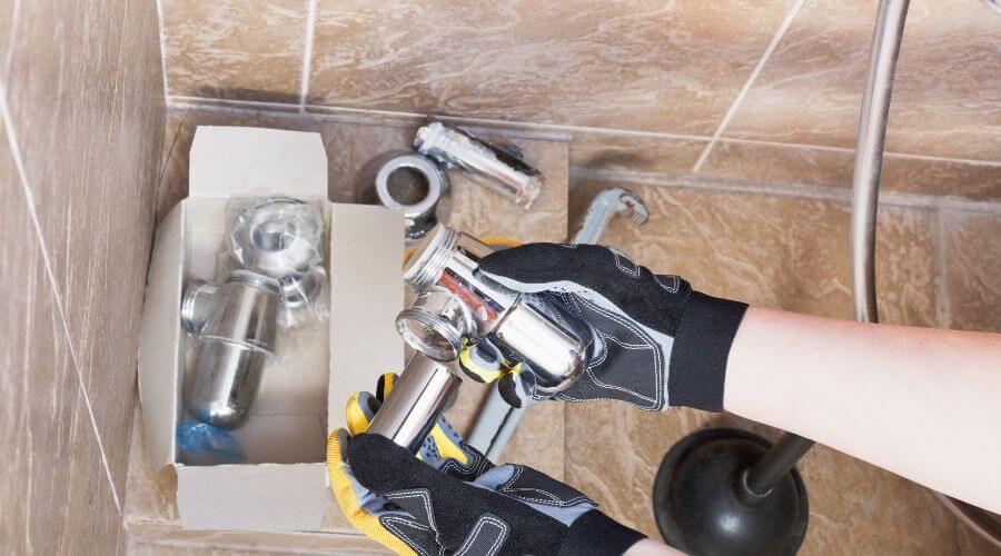 Professional gutter cleaning in Clopton, AL